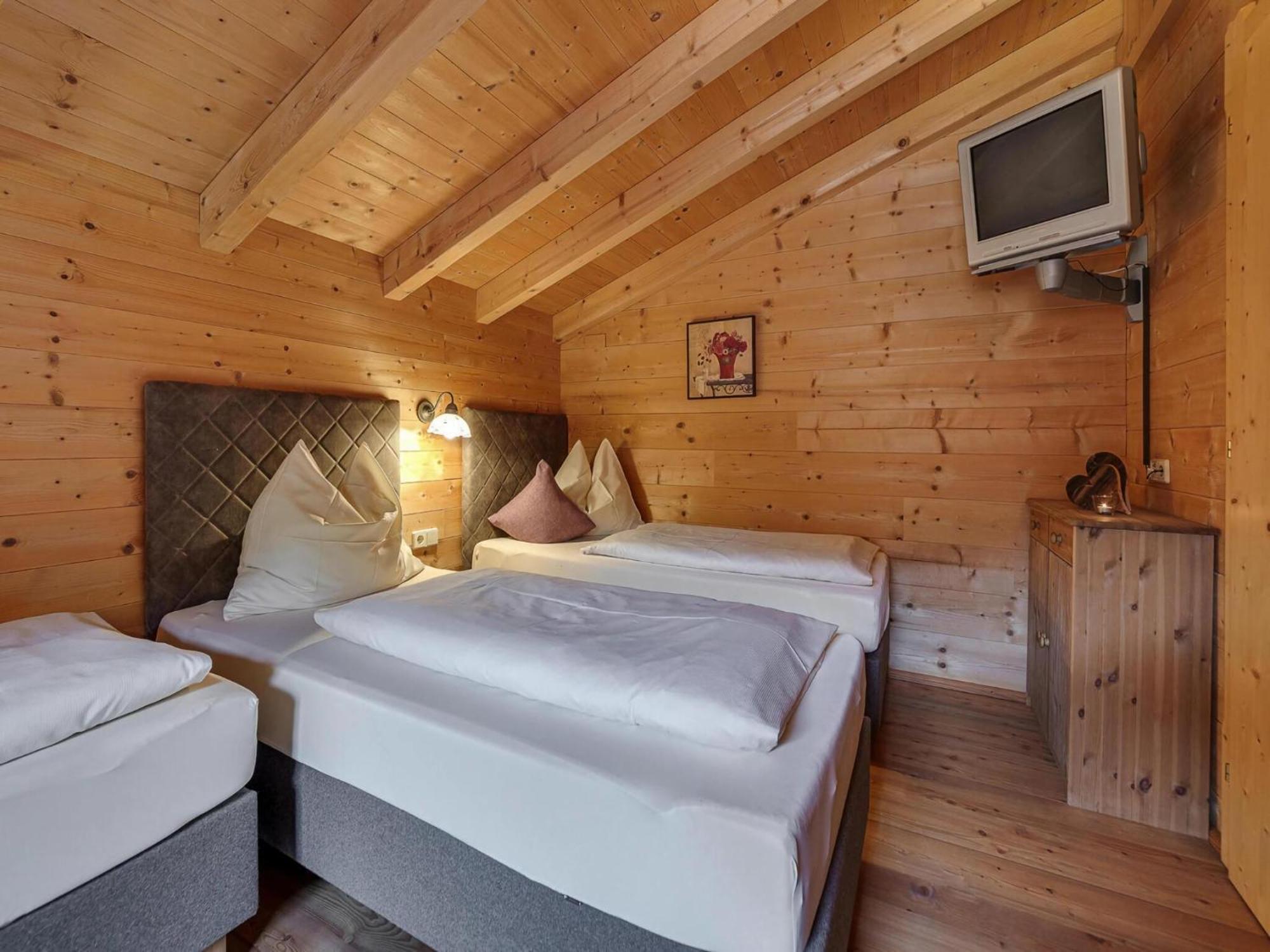 Chalets Almdorf Zillertal, Fügen Exterior foto