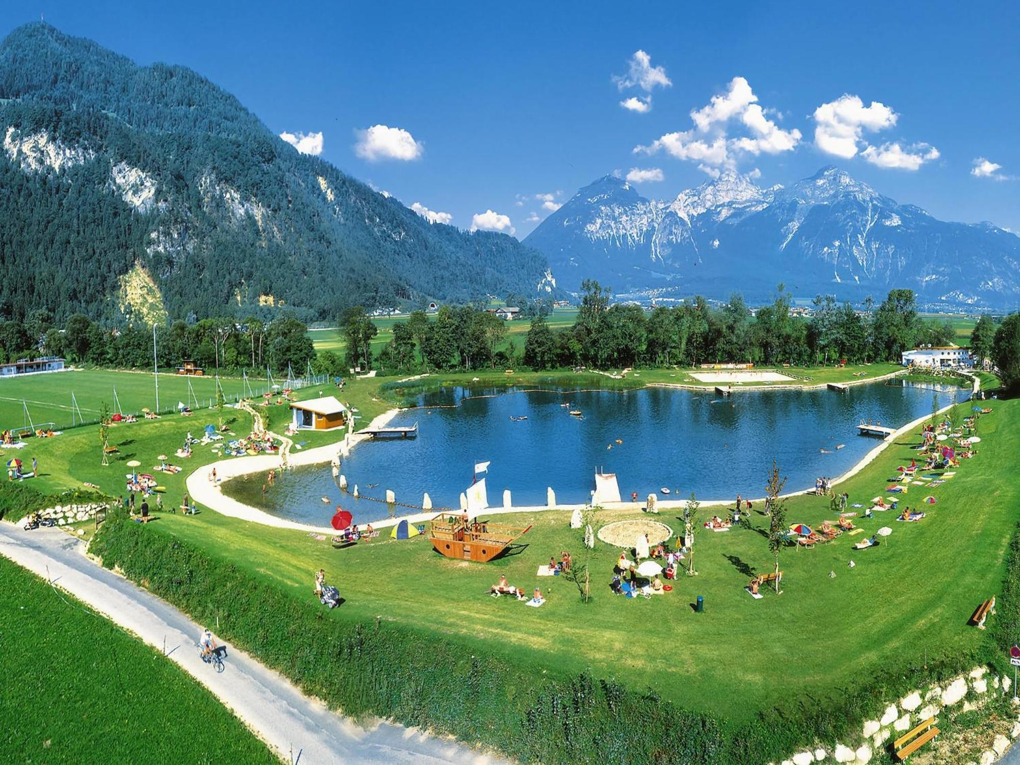 Chalets Almdorf Zillertal, Fügen Exterior foto